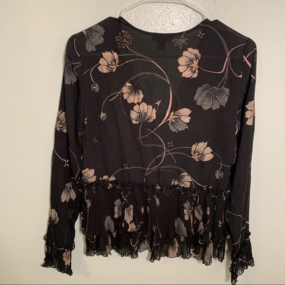 Chelsea28 Long Sleeve V-Neck Blouse Black Floral - Picture 9 of 12